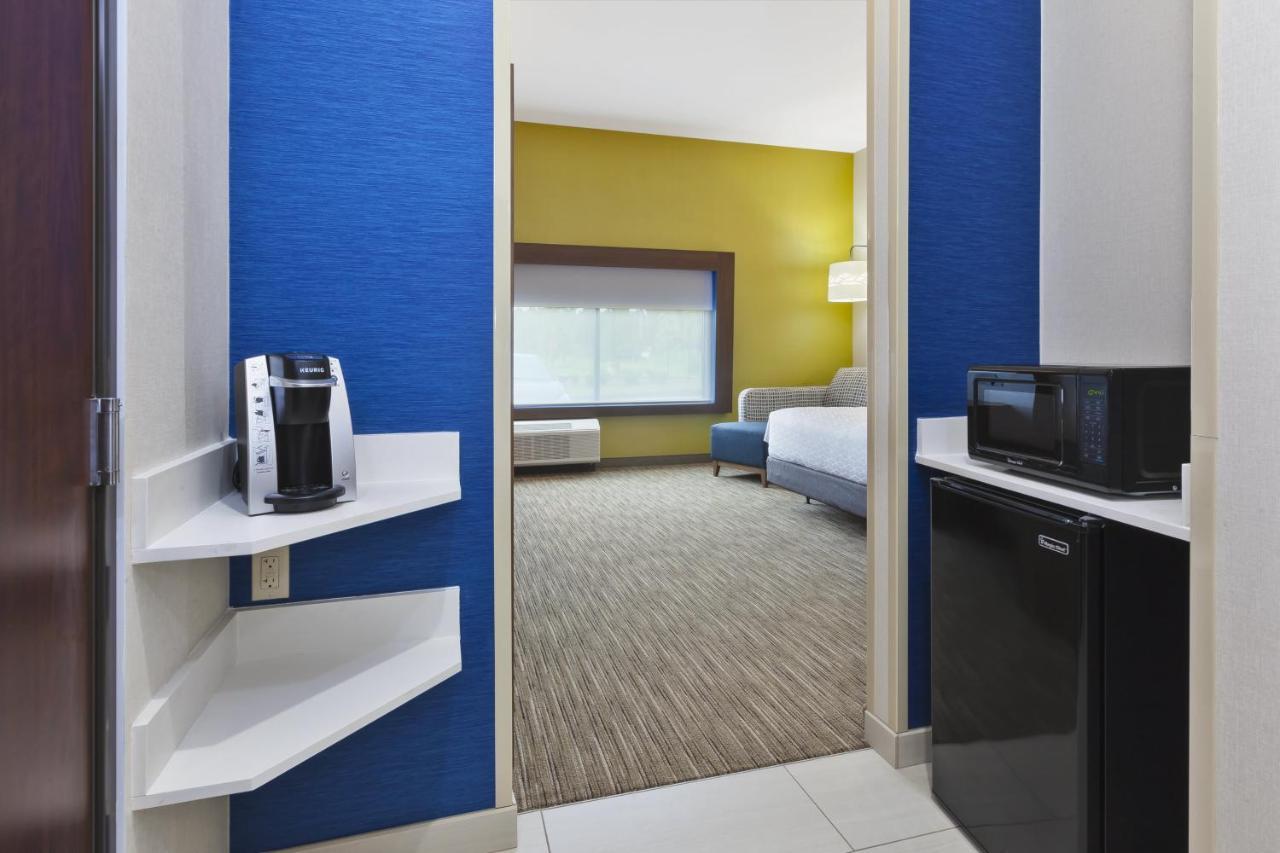 Holiday Inn Express & Suites - Painesville - Concord By Ihg Kültér fotó